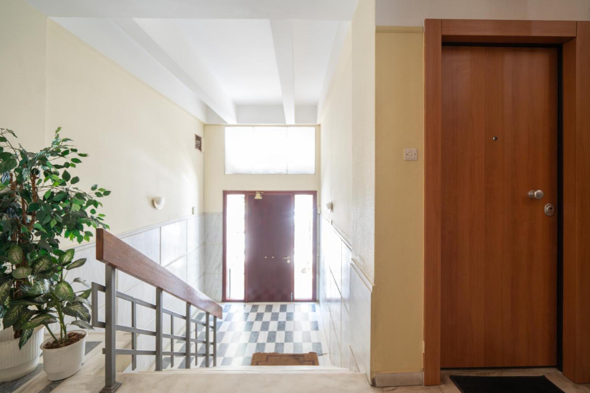 Sophisticated Modern Apt In Athens Center מראה חיצוני תמונה