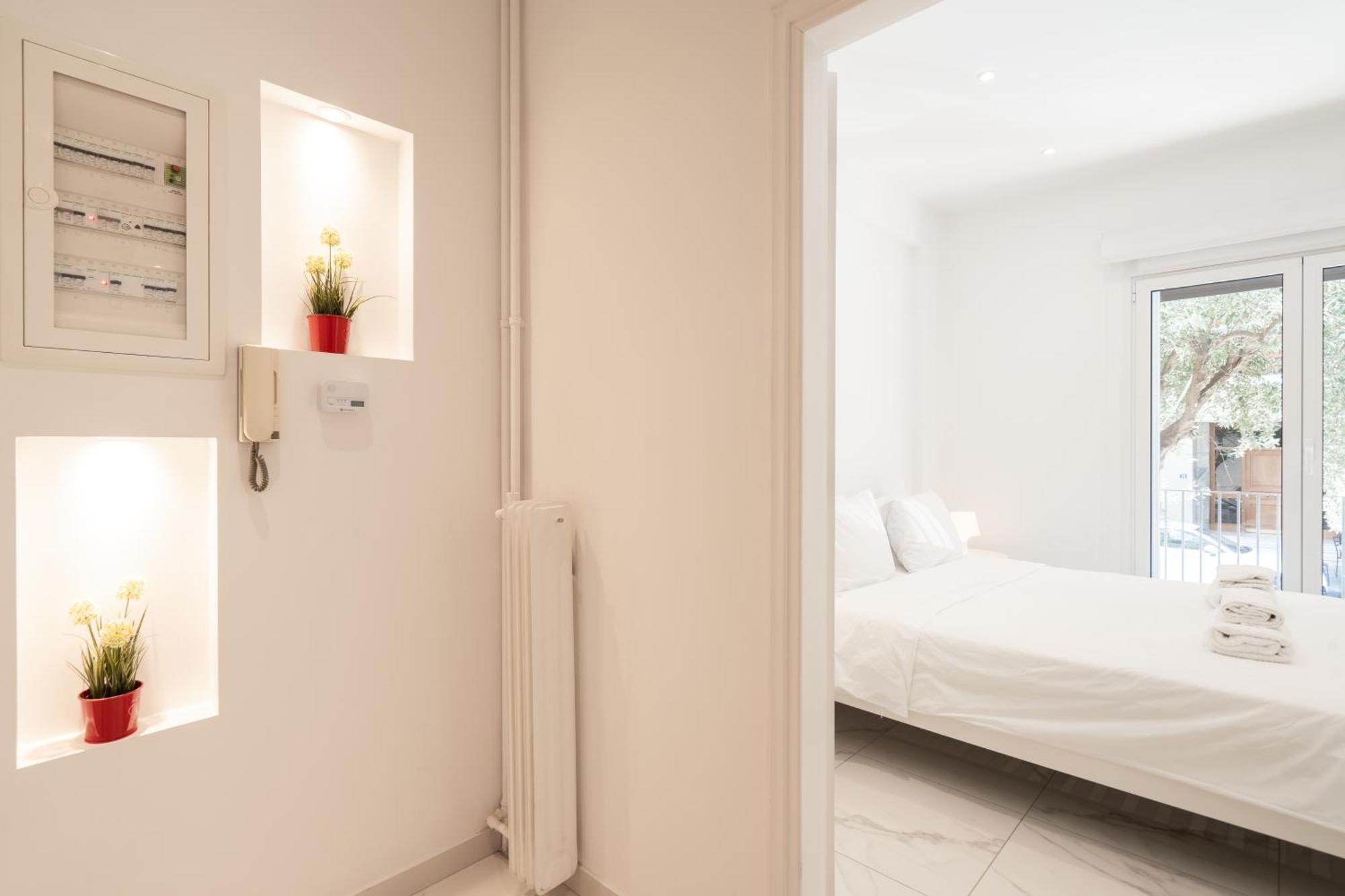 Sophisticated Modern Apt In Athens Center מראה חיצוני תמונה